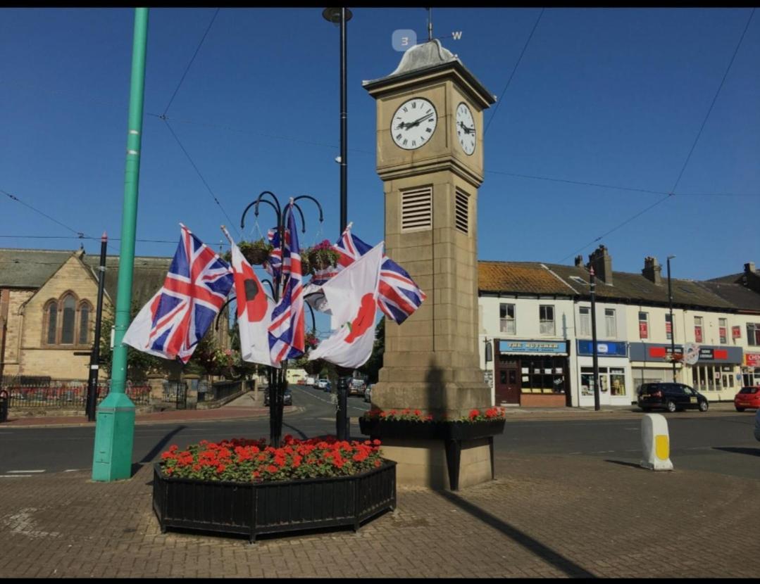 2 Large Bedroom Apartment- Wifi & Parking Fleetwood Esterno foto